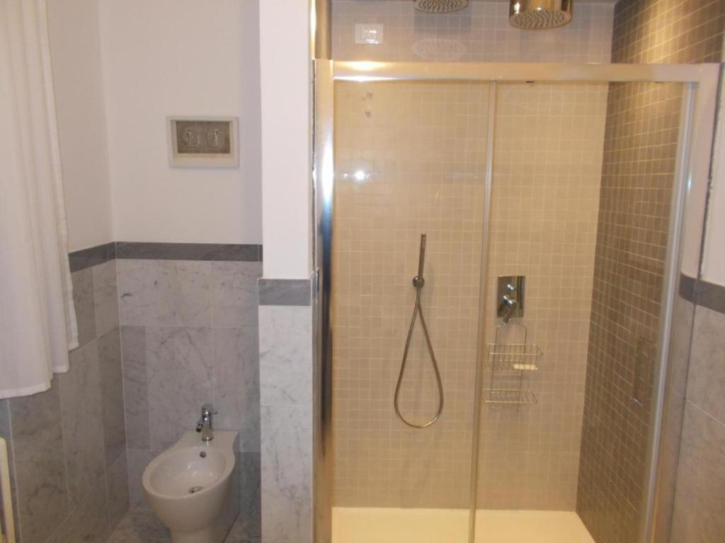 B&B Rossana Carrara Buitenkant foto