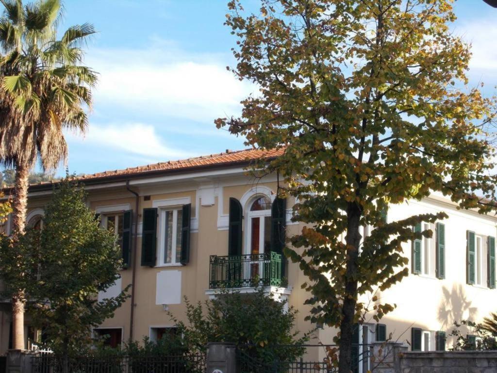 B&B Rossana Carrara Buitenkant foto